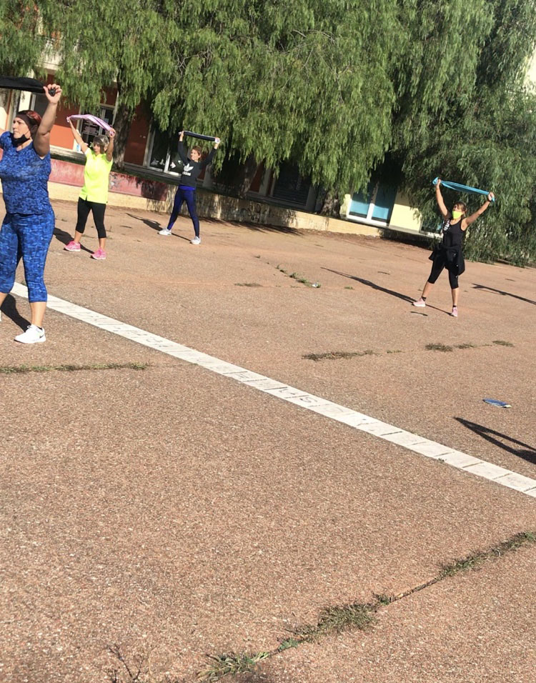 fitness-aria-aperta-palestra-assemini-romina-emoxion